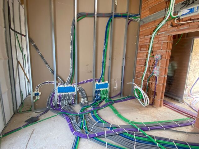 Ditte impianti elettrici Copertina