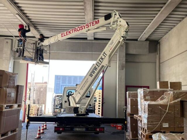 Ditte elettriche VS elettricista fai da te